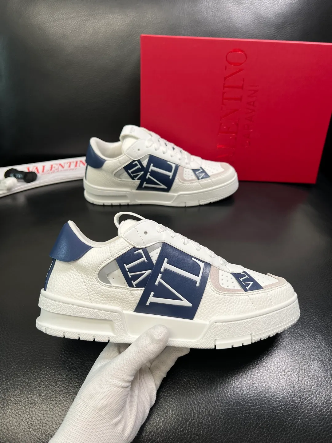 Men's shoes 💰660 VALENTINO High quality top craftsmanship Valentino, sports sneakers counter synchronization, uppers imported from Italy, high-quality splicing colorful complex crafts, imported cowhide lining soft and comfortable, soles: original soles specially provided by the original factory, T men's shoes 💰U exclusive movable molded soles super comfortable, original factory and single goods, welcome to compare, couple size 39-44 (customized 45)
